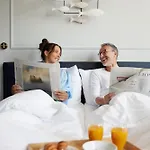 Szálloda Seetelhotel Pommerscher Hof Wellnesshotel Im Herzen Der Kaiserbaeder Mit Direktem Zugang Zur Wellnessoase Shehrazade Heringsdorf
