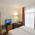 Seetelhotel Pommerscher Hof Wellnesshotel Im Herzen Der Kaiserbaeder Mit Direktem Zugang Zur Wellnessoase Shehrazade Heringsdorf