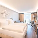Szálloda Seetelhotel Pommerscher Hof Wellnesshotel Im Herzen Der Kaiserbaeder Mit Direktem Zugang Zur Wellnessoase Shehrazade 4*