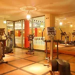Szálloda Seetelhotel Pommerscher Hof Wellnesshotel Im Herzen Der Kaiserbaeder Mit Direktem Zugang Zur Wellnessoase Shehrazade Heringsdorf