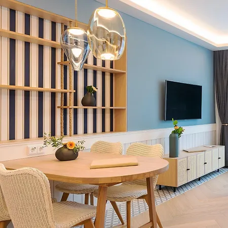 Seetelhotel Pommerscher Hof Wellnesshotel Im Herzen Der Kaiserbaeder Mit Direktem Zugang Zur Wellnessoase Shehrazade 4* 제바트헤링스도르프