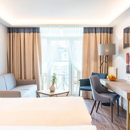 Seetelhotel Pommerscher Hof Wellnesshotel Im Herzen Der Kaiserbaeder Mit Direktem Zugang Zur Wellnessoase Shehrazade Hotel 4*