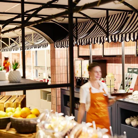 Seetelhotel Pommerscher Hof Wellnesshotel Im Herzen Der Kaiserbaeder Mit Direktem Zugang Zur Wellnessoase Shehrazade 제바트헤링스도르프