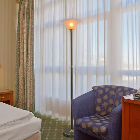Seetelhotel Pommerscher Hof Wellnesshotel Im Herzen Der Kaiserbaeder Mit Direktem Zugang Zur Wellnessoase Shehrazade Ξενοδοχείο
