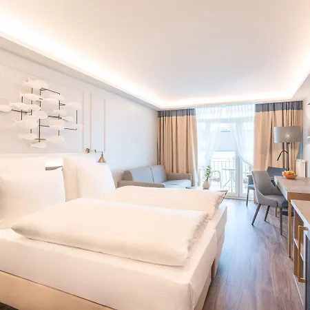 Hotel Seetelhotel Pommerscher Hof Wellnesshotel Im Herzen Der Kaiserbaeder Mit Direktem Zugang Zur Wellnessoase Shehrazade 4*