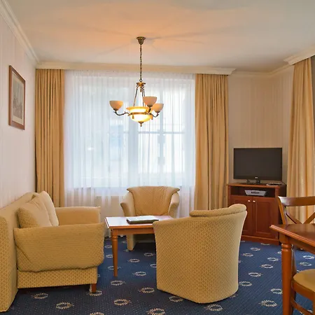 Seetelhotel Pommerscher Hof Wellnesshotel Im Herzen Der Kaiserbaeder Mit Direktem Zugang Zur Wellnessoase Shehrazade Hotel 4*