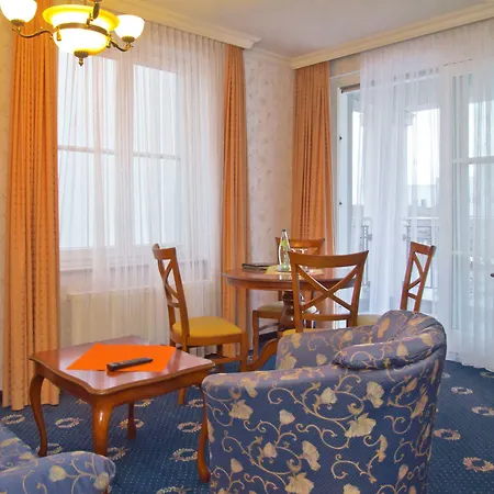 Seetelhotel Pommerscher Hof Wellnesshotel Im Herzen Der Kaiserbaeder Mit Direktem Zugang Zur Wellnessoase Shehrazade Hotel Heringsdorf (Usedom)