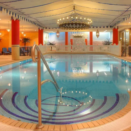 호텔 Seetelhotel Pommerscher Hof Wellnesshotel Im Herzen Der Kaiserbaeder Mit Direktem Zugang Zur Wellnessoase Shehrazade