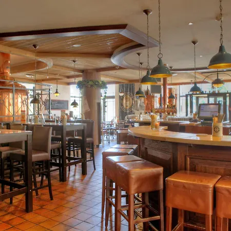 Seetelhotel Pommerscher Hof Wellnesshotel Im Herzen Der Kaiserbaeder Mit Direktem Zugang Zur Wellnessoase Shehrazade 호텔 제바트헤링스도르프