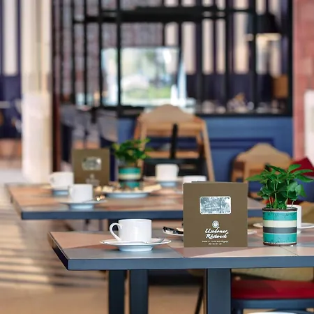 酒店 Seetelhotel Pommerscher Hof Wellnesshotel Im Herzen Der Kaiserbaeder Mit Direktem Zugang Zur Wellnessoase Shehrazade 4*