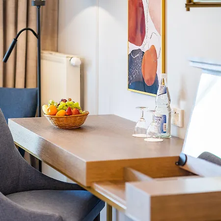 Seetelhotel Pommerscher Hof Wellnesshotel Im Herzen Der Kaiserbaeder Mit Direktem Zugang Zur Wellnessoase Shehrazade מלון 4*