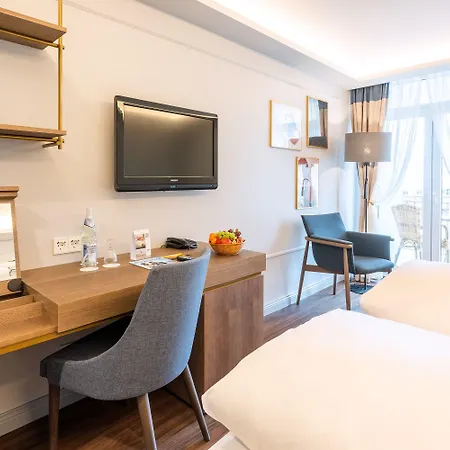 Seetelhotel Pommerscher Hof Wellnesshotel Im Herzen Der Kaiserbaeder Mit Direktem Zugang Zur Wellnessoase Shehrazade הרינגסדורף