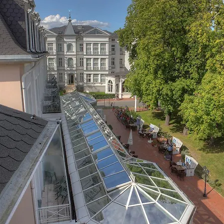 Szálloda Seetelhotel Pommerscher Hof Wellnesshotel Im Herzen Der Kaiserbaeder Mit Direktem Zugang Zur Wellnessoase Shehrazade
