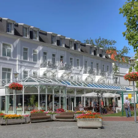 Seetelhotel Pommerscher Hof Wellnesshotel Im Herzen Der Kaiserbaeder Mit Direktem Zugang Zur Wellnessoase Shehrazade 4*