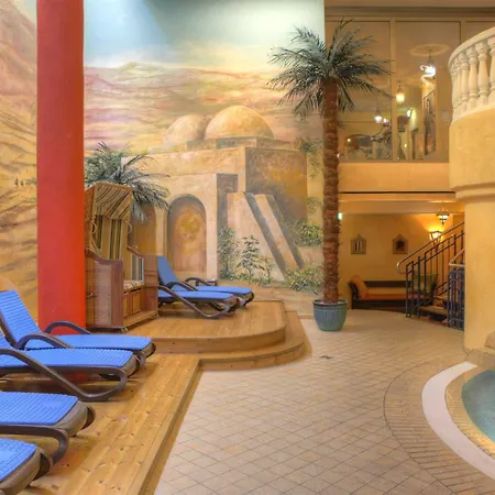 Hotel Seetelhotel Pommerscher Hof Wellnesshotel Im Herzen Der Kaiserbaeder Mit Direktem Zugang Zur Wellnessoase Shehrazade 4*