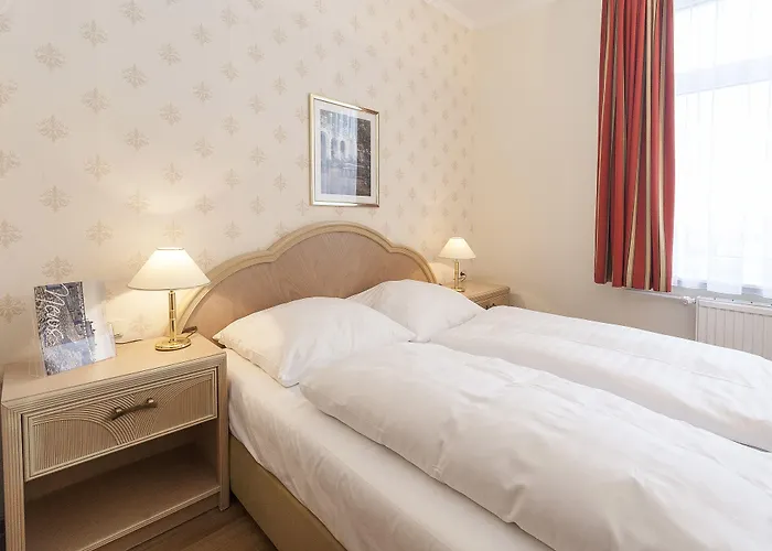 Seetelhotel Pommerscher Hof Wellnesshotel Im Herzen Der Kaiserbaeder Mit Direktem Zugang Zur Wellnessoase Shehrazade 4* Heringsdorf (Usedom)