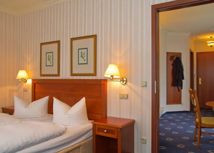Hotell Seetelhotel Pommerscher Hof Wellnesshotel Im Herzen Der Kaiserbaeder Mit Direktem Zugang Zur Wellnessoase Shehrazade
