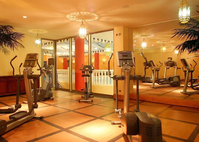 Hotell Seetelhotel Pommerscher Hof Wellnesshotel Im Herzen Der Kaiserbaeder Mit Direktem Zugang Zur Wellnessoase Shehrazade Heringsdorf (Usedom)