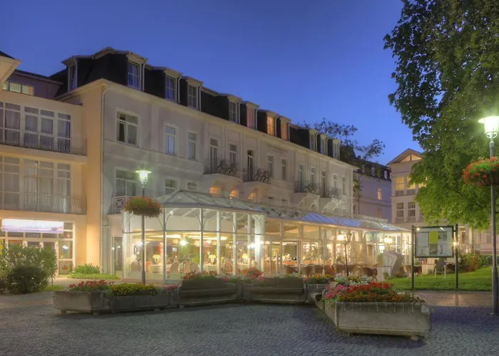 Seetelhotel Pommerscher Hof Wellnesshotel Im Herzen Der Kaiserbaeder Mit Direktem Zugang Zur Wellnessoase Shehrazade 4*